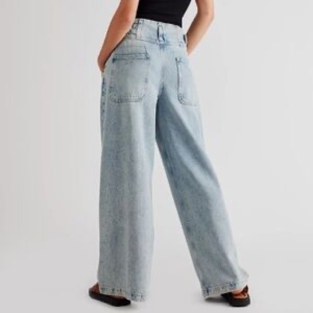 NWOT Free People Light Blue Care FP Super Sweeper Wide Leg Jeans Sz M baggy - Picture 9 of 16